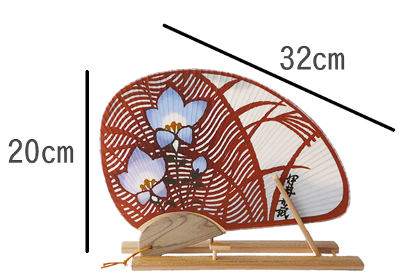 ちどりうちわサイズ：32×21.5cm