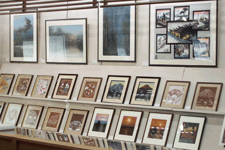 伊勢型紙インテリア額（店舗内展示）