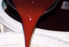 茶褐色の液体：柿渋
