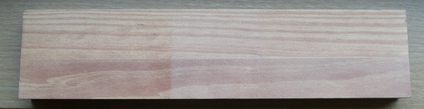 パイン材に柿渋＋蜜蝋ワックス・リボス