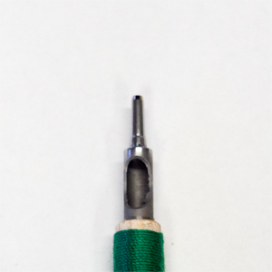丸キリ　8号（1.4）￥2,200の刃先