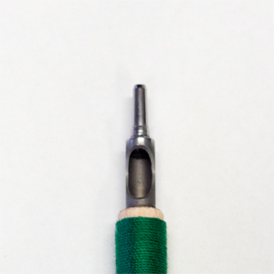 丸キリ　9号（1.6）￥2,200の刃先